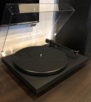 Pro-Ject Debut Evo Carbon
