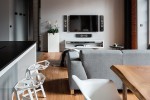 Focal On Wall 301
